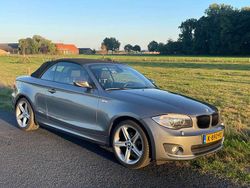 Zilver Gebruikt 2012 BMW 118 Cabriolet Executive Cabriolet | € 12.000 (Eerlijke prijs)