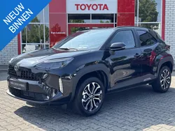 Zwart Nieuw 2025 Toyota Yaris Cross Comfort SUV | € 30.900 (Super prijs)