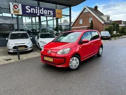 Rood Gebruikt 2016 VW up! move up! Hatchback | € 6.850 (Eerlijke prijs)