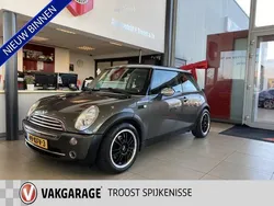 Grijs Gebruikt 2006 Mini Cooper Hatchback | € 5.450 (Eerlijke prijs)