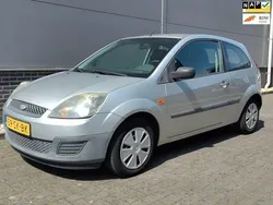 Grijs Gebruikt 2006 Ford Fiesta Hatchback | € 1.450 (Iets duurder)