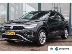 Zwart Gebruikt 2024 VW T-Roc Edition SUV | € 32.895 (Eerlijke prijs)