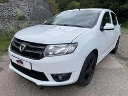 Wit Gebruikt 2014 Dacia Sandero Lauréate Hatchback | € 5.250 (Goede deal)