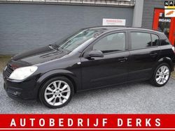Zwart Gebruikt 2005 Opel Astra Sport Hatchback | € 1.250 (Eerlijke prijs)