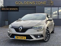 Bruin Gebruikt 2016 Renault Mégane III LIMITED Hatchback | € 6.949