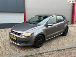 Grijs Gebruikt 2010 VW Polo Hatchback | € 3.349 (Goede deal)
