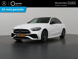 Wit Gebruikt 2022 Mercedes C300 AMG line Sedan | € 46.850 (Iets duurder)