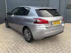 Grijs Gebruikt 2021 Peugeot 308 GT-line Hatchback | € 14.950 (Super prijs)