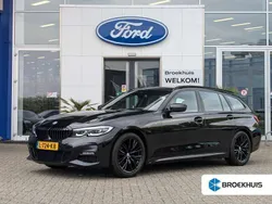 Zwart Gebruikt 2021 BMW 318 M Sport Stationwagen | € 30.900 (Eerlijke prijs)