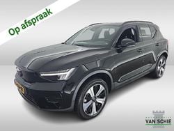 Zwart (metallic) Gebruikt 2023 Volvo XC40 Plus SUV | € 34.900 (Super prijs)
