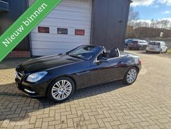 Zwart Gebruikt 2012 Mercedes SLK200 Cabriolet | € 14.950 (Eerlijke prijs)