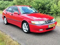 Rood Gebruikt 2001 Saab 9-3 Aero Hatchback | € 5.000