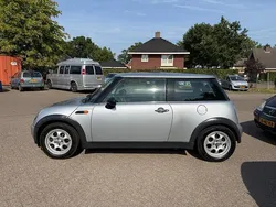 Grijs Gebruikt 2002 Mini ONE Salt Hatchback | € 2.595 (Duur)