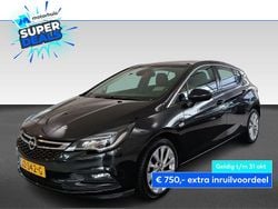 Zwart Gebruikt 2016 Opel Astra Innovation Hatchback | € 14.945 (Eerlijke prijs)