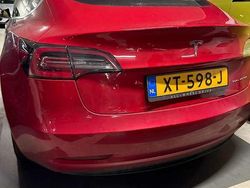 Rood Gebruikt 2019 Tesla Model 3 Long Range AWD Sedan | € 25.500 (Eerlijke prijs)