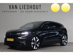 Zwart Gebruikt 2023 Renault Mégane Techno Hatchback | € 28.650 (Goede deal)