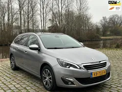 Grijs Gebruikt 2016 Peugeot 308 Premium Stationwagen | € 7.999 (Eerlijke prijs)