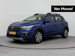 Blauw, metallic lak Gebruikt 2021 Dacia Sandero Comfort Hatchback | € 14.940 (Eerlijke prijs)