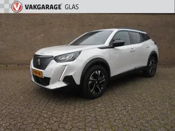 Wit Gebruikt 2023 Peugeot 2008 Allure SUV | € 23.950 (Goede deal)