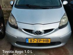 Zilver Gebruikt 2008 Toyota Aygo Hatchback | € 650 (Super prijs)