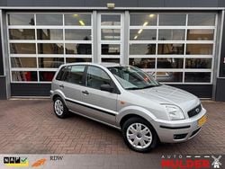 Grijs Gebruikt 2003 Ford Fusion MPV | € 2.450 (Super prijs)