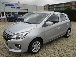 Grijs Gebruikt 2021 Mitsubishi Space Star Hatchback | € 11.500 (Eerlijke prijs)