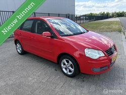 Rood Gebruikt 2006 VW Polo Hatchback | € 2.999 (Eerlijke prijs)