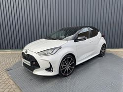 Wit Gebruikt 2022 Toyota Yaris Sport Hatchback | € 23.950 (Eerlijke prijs)