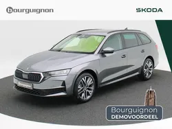 Grijs, metallic lak Nieuw 2025 Skoda Octavia Business Line Stationwagen | € 41.850 (Duur)