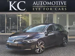 Zwart Gebruikt 2020 VW Golf VIII Edition Hatchback | € 27.945 (Iets duurder)
