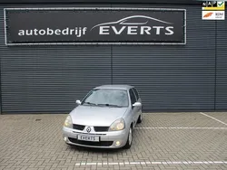 Grijs Gebruikt 2005 Renault Clio II Hatchback | € 1.250 (Super prijs)