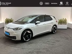 Wit Gebruikt 2023 VW ID.3 Pro Hatchback | € 26.900 (Eerlijke prijs)