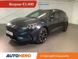 Blauw, metallic lak Gebruikt 2020 Ford Focus ST-Line Stationwagen | € 19.749 (Iets duurder)