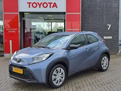 Grijs Gebruikt 2024 Toyota Aygo Play Hatchback | € 17.740 (Eerlijke prijs)