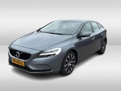 Grijs Gebruikt 2018 Volvo V40 Dynamic Stationwagen | € 15.950 (Goede deal)