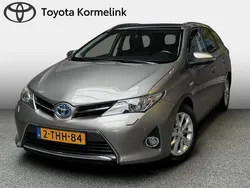 Bruin, metallic lak Gebruikt 2014 Toyota Auris Touring Sports Stationwagen | € 11.750 (Iets duurder)
