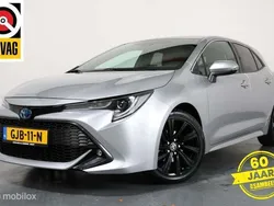 Grijs Gebruikt 2022 Toyota Corolla Hatchback | € 22.900 (Eerlijke prijs)