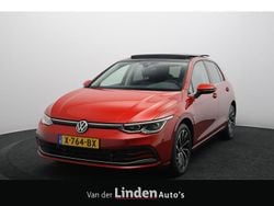 Rood Gebruikt 2021 VW Golf VIII Style Hatchback | € 27.845 (Eerlijke prijs)
