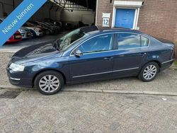 Grijs Gebruikt 2008 VW Passat Highline Sedan | € 3.249 (Goede deal)