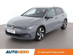 Grijs Gebruikt 2020 VW Golf VIII United Hatchback | € 19.449 (Eerlijke prijs)