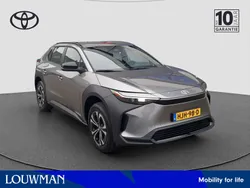 Grijs metallic Gebruikt 2025 Toyota bZ4X Business Edition SUV | € 44.330 (Eerlijke prijs)