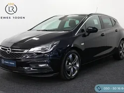 Blauw Gebruikt 2018 Opel Astra Edition Hatchback | € 12.950 (Eerlijke prijs)