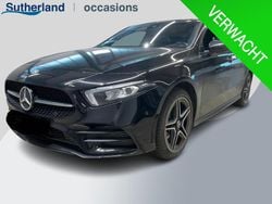 Zwart Gebruikt 2021 Mercedes A250 AMG line Hatchback | € 27.600 (Super prijs)