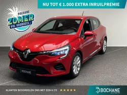 Rood Gebruikt 2020 Renault Clio V Intens Hatchback | € 14.195 (Eerlijke prijs)