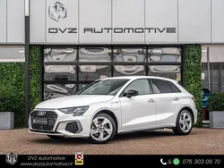 Wit Gebruikt 2021 Audi A3 Sportback e-tron S-Line Sedan | € 24.950 (Super prijs)