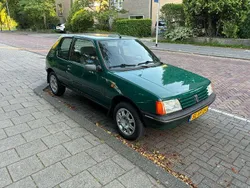 Groen Gebruikt 1997 Peugeot 205 Hatchback | € 2.300