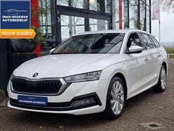 Wit Gebruikt 2022 Skoda Octavia Stationwagen | € 24.390 (Goede deal)
