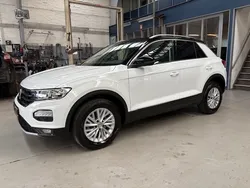 Wit Gebruikt 2020 VW T-Roc Business SUV | € 21.250 (Goede deal)