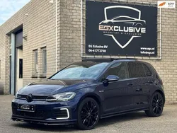 Blauw Gebruikt 2020 VW Golf VIII GTE Hatchback | € 21.450 (Eerlijke prijs)