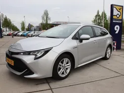 Grijs Gebruikt 2020 Toyota Corolla Business Edition Stationwagen | € 19.948 (Goede deal)